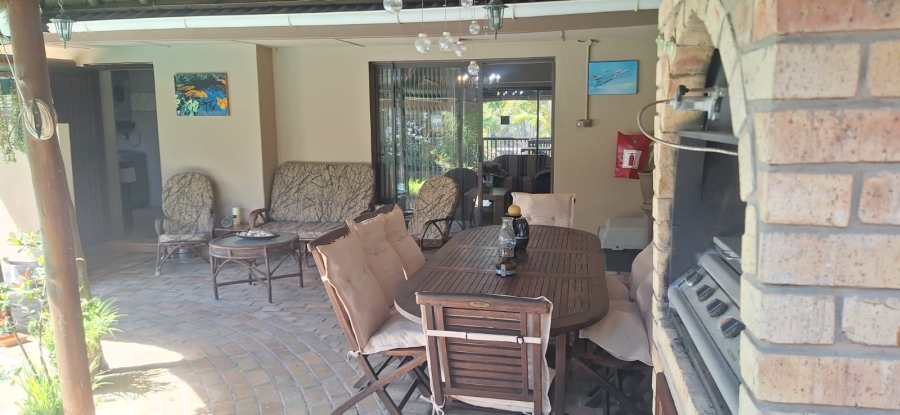 4 Bedroom Property for Sale in Beacon Bay Eastern Cape